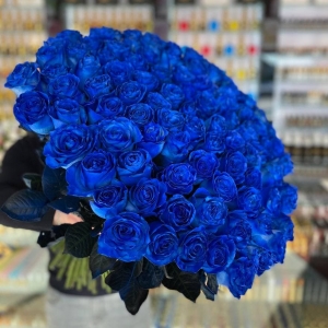 Купить синюю розу с доставкой в Благовещенске
