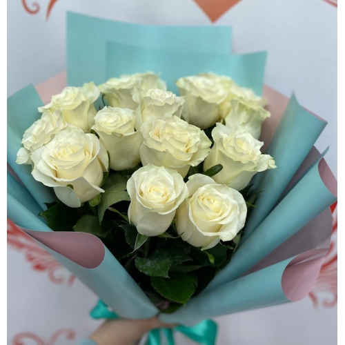 Купить букет из 13 белых роз с доставкой в Благовещенске